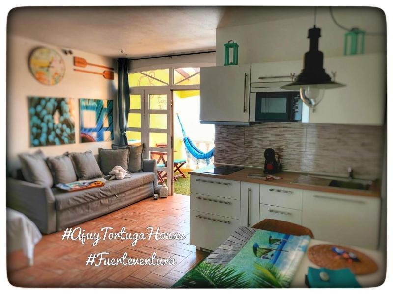 Ajuy Tortuga House Apartment ภายนอก รูปภาพ